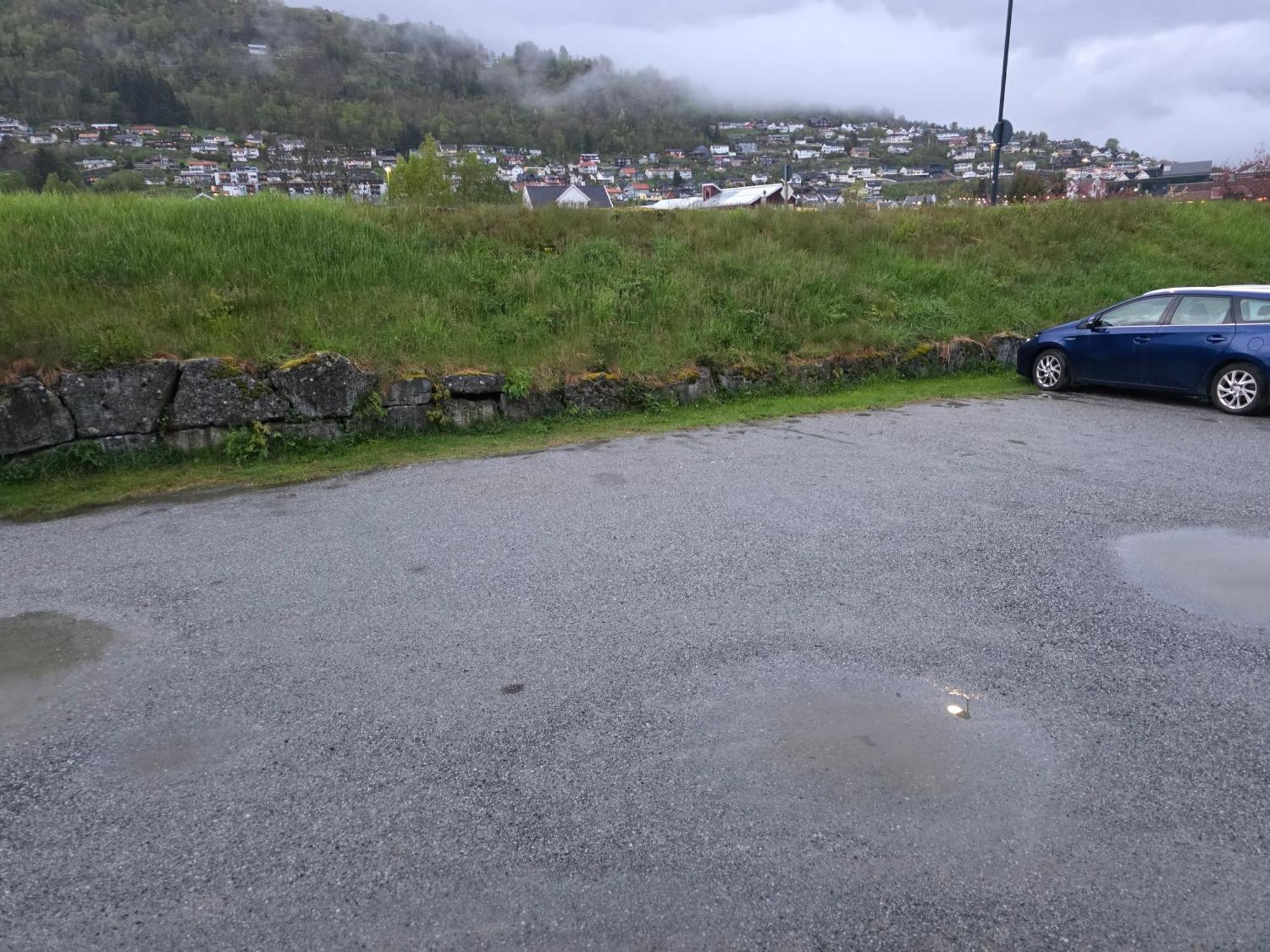 Rom Sentralt I Sogndal Hostel Eksteriør bilde